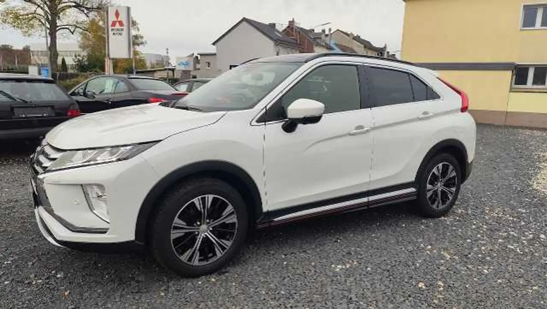 Mitsubishi Eclipse Cross TOP Panorama u. Navi 1.5 T 4WD CVT Weiß - 2