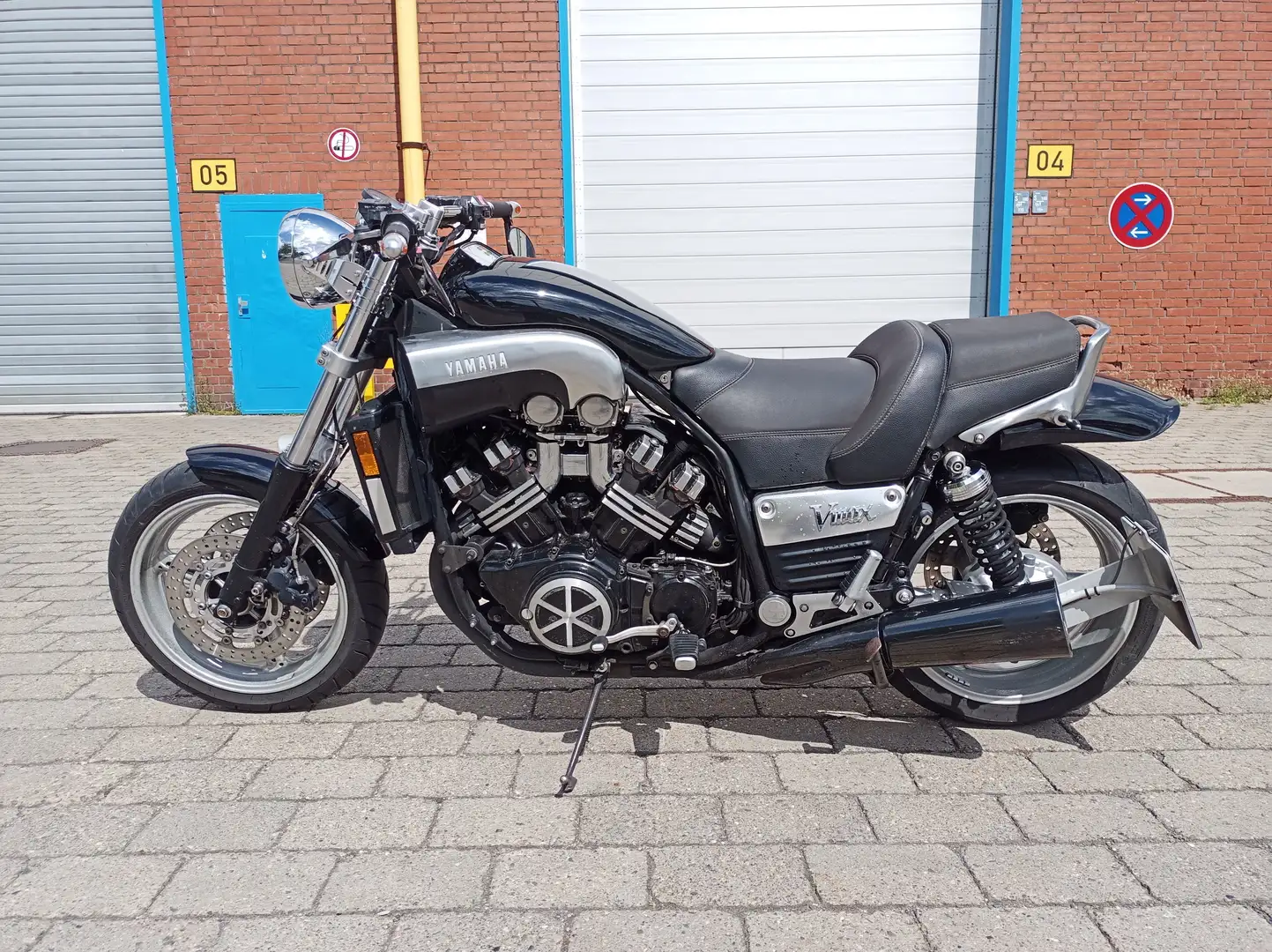 Yamaha Vmax Nero - 1