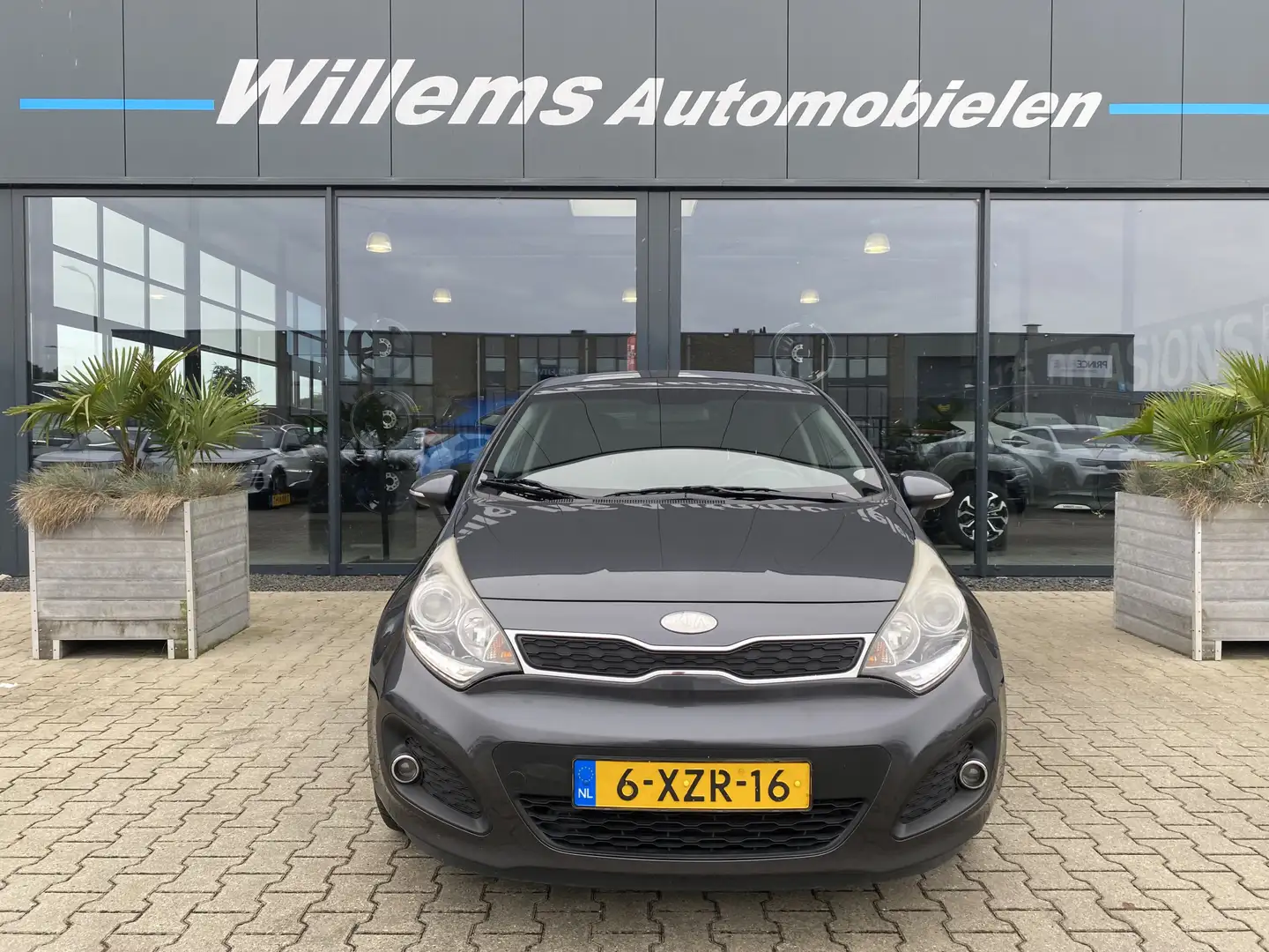 Kia Rio 1.2 CVVT World Cup Edition Cruise Control, PDC & A Grijs - 2