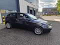 Alfa Romeo 147 1.6 T.Spark Edizione Esclusiva LEDER CRUISE AIRCO Negro - thumbnail 17