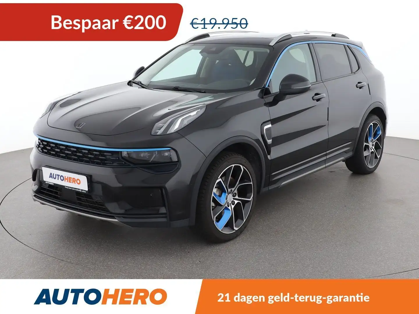 Lynk & Co 01 1.5 Plug-in Hybrid Zwart - 1