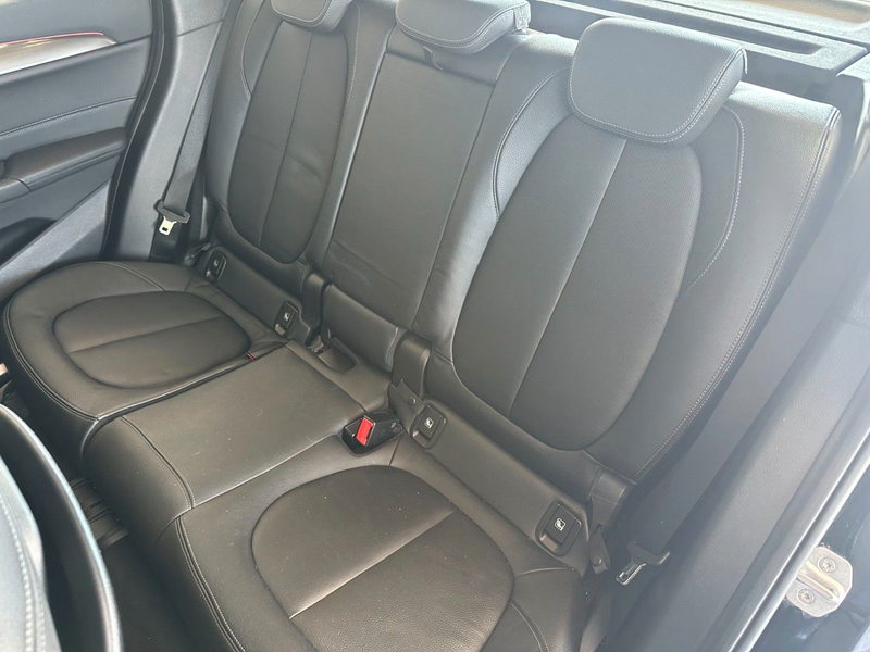 BMW X1 sDrive 20 i xLine*SHZ*Tempomat*Pano*LKA*RDKS* — photo 12