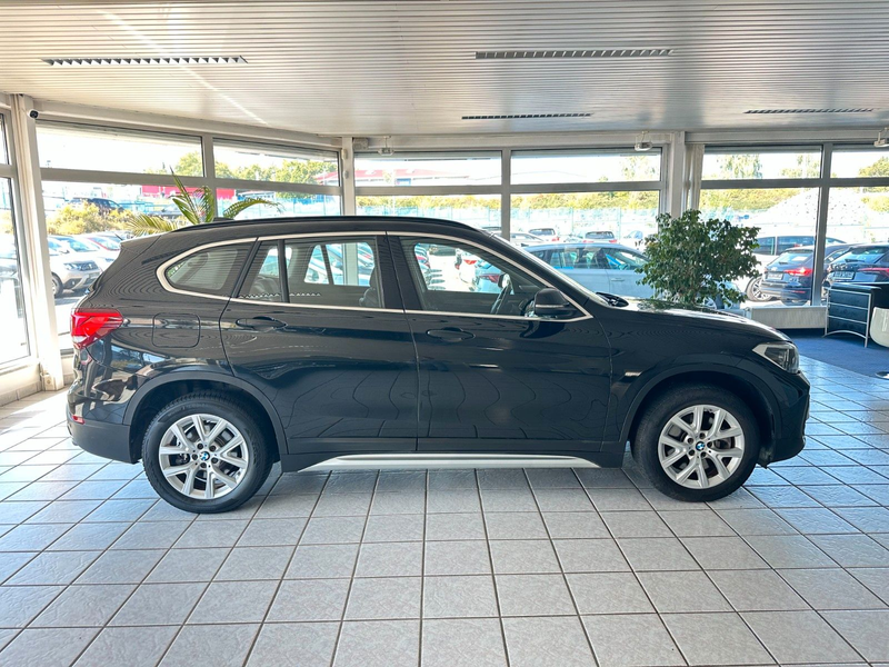 BMW X1 sDrive 20 i xLine*SHZ*Tempomat*Pano*LKA*RDKS* — photo 4