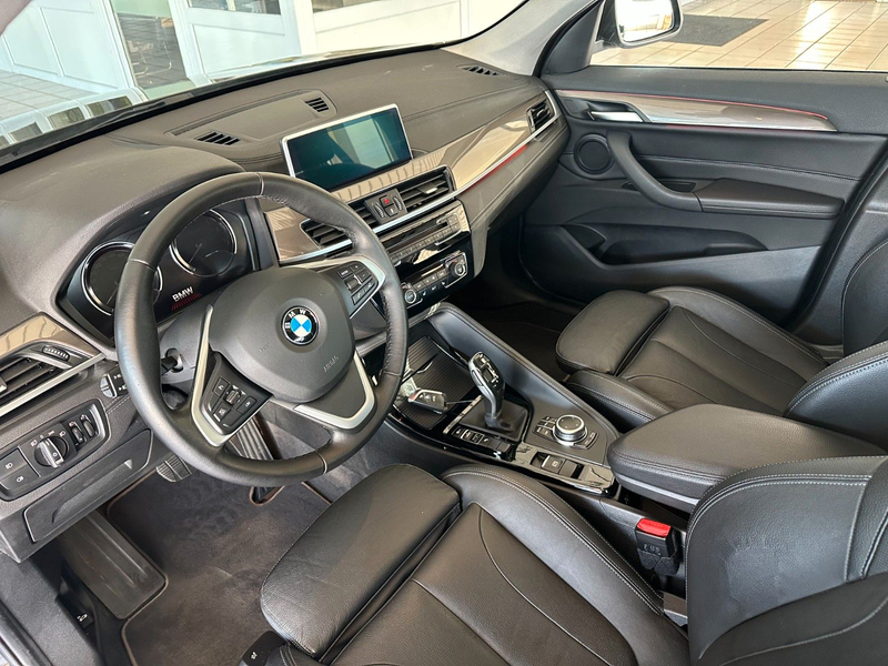 BMW X1 sDrive 20 i xLine*SHZ*Tempomat*Pano*LKA*RDKS* — photo 9