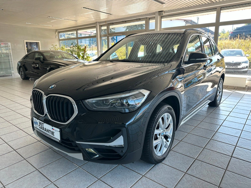 BMW X1 sDrive 20 i xLine*SHZ*Tempomat*Pano*LKA*RDKS*
