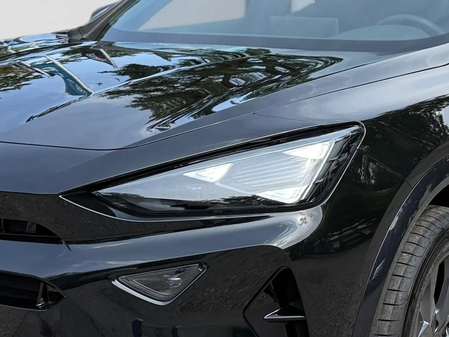 CUPRA Formentor 1.5 eTSI DSG ACC LED SHZ PDC Nero - 2