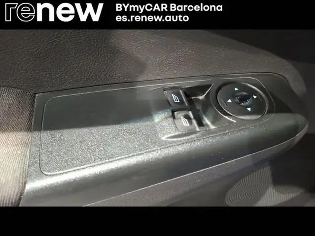 Ford Tourneo Courier view 19