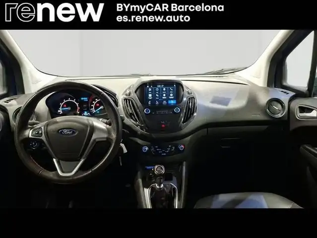 Ford Tourneo Courier view 23