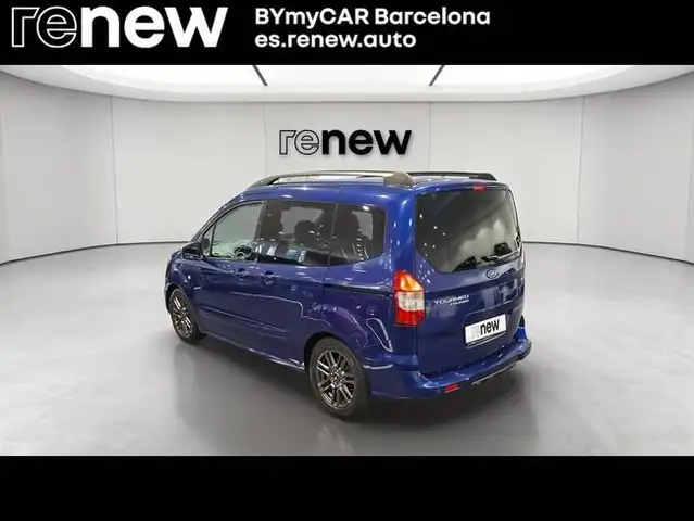 Ford Tourneo Courier view 28