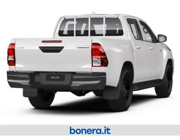 Toyota Hilux view 3