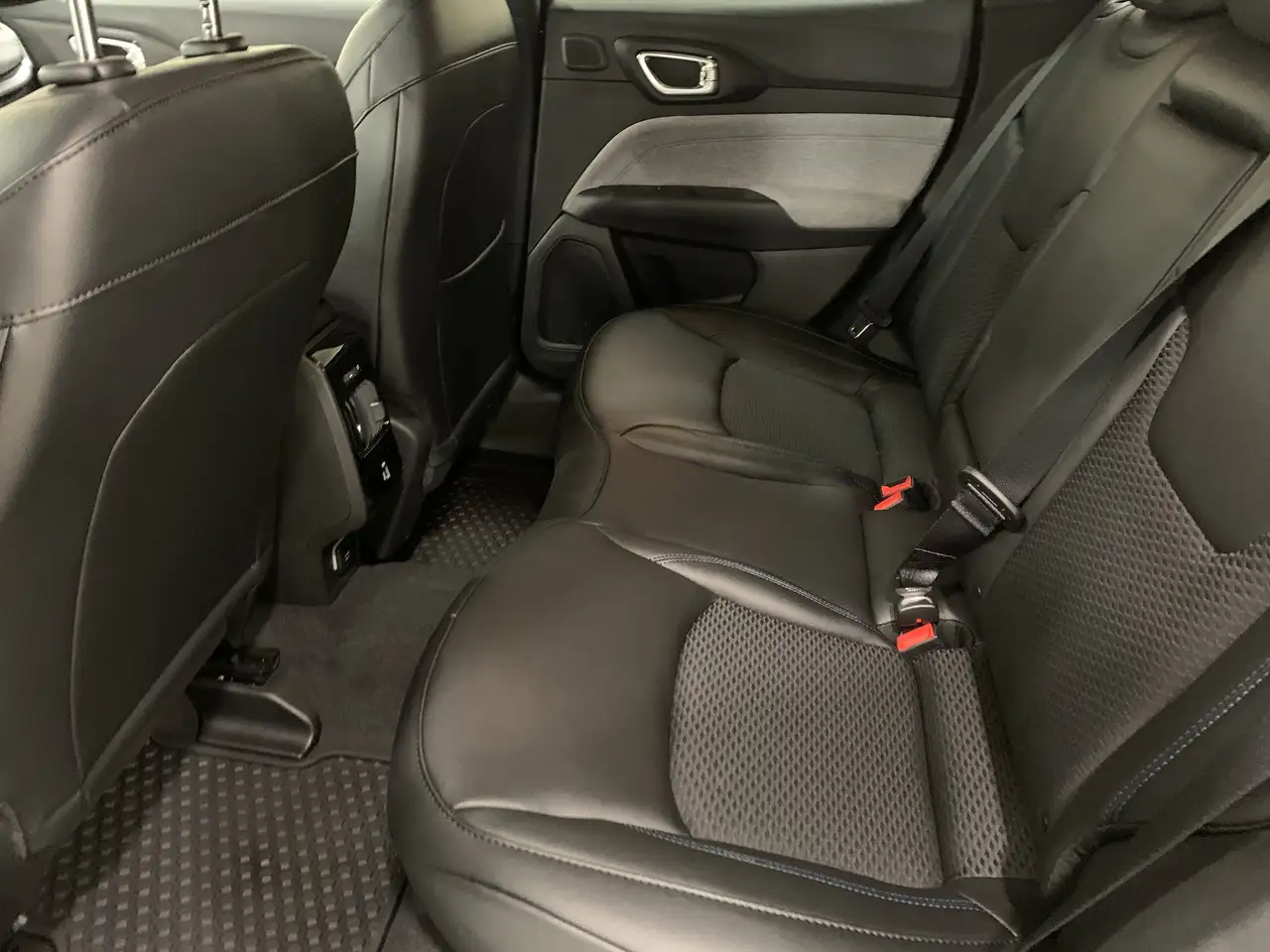Jeep Compass снимка Jeep Compass