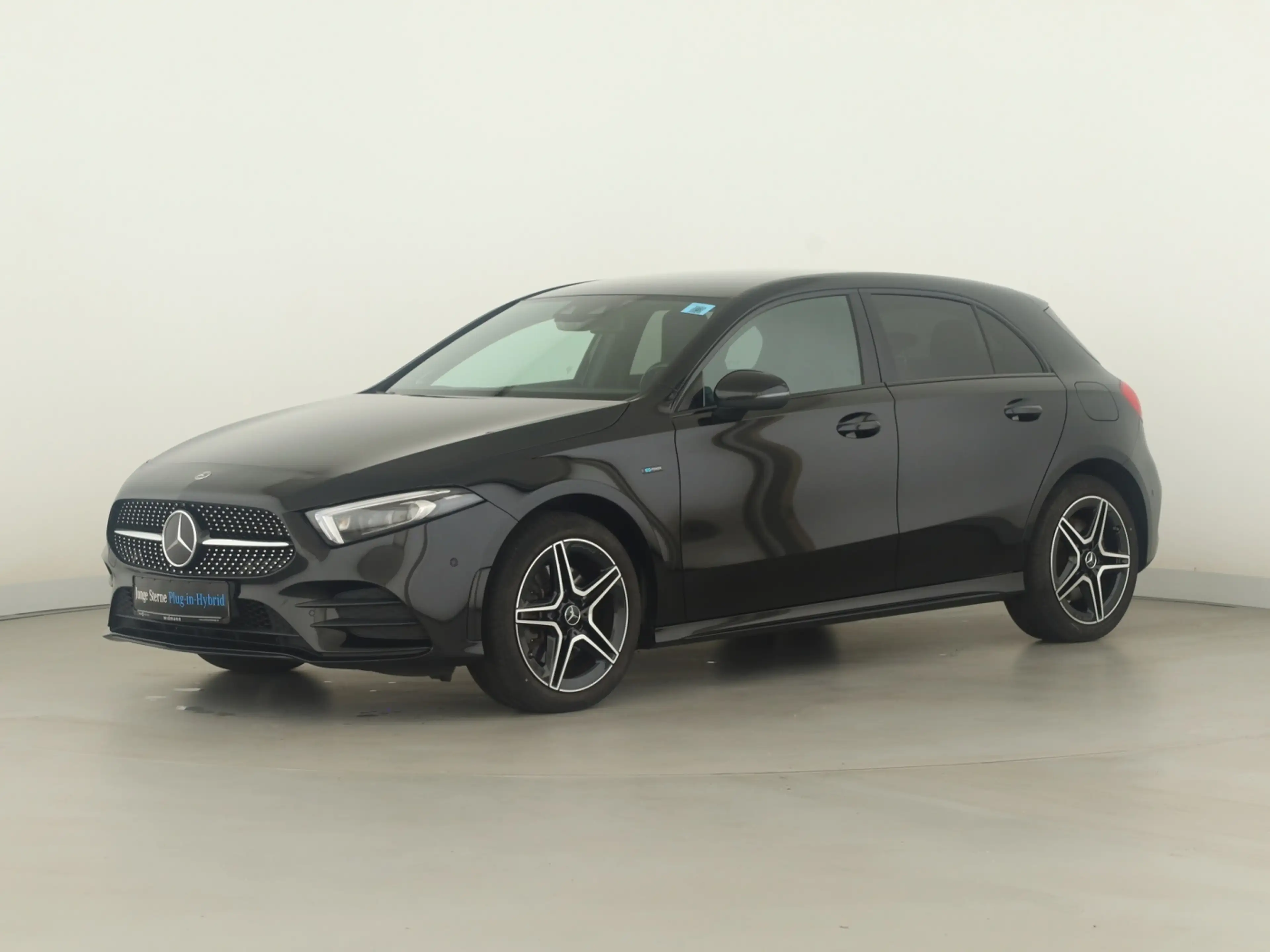 Mercedes-Benz A 250 e *AMG*Multibeam*Night*Burmester*Distronic — photo 5