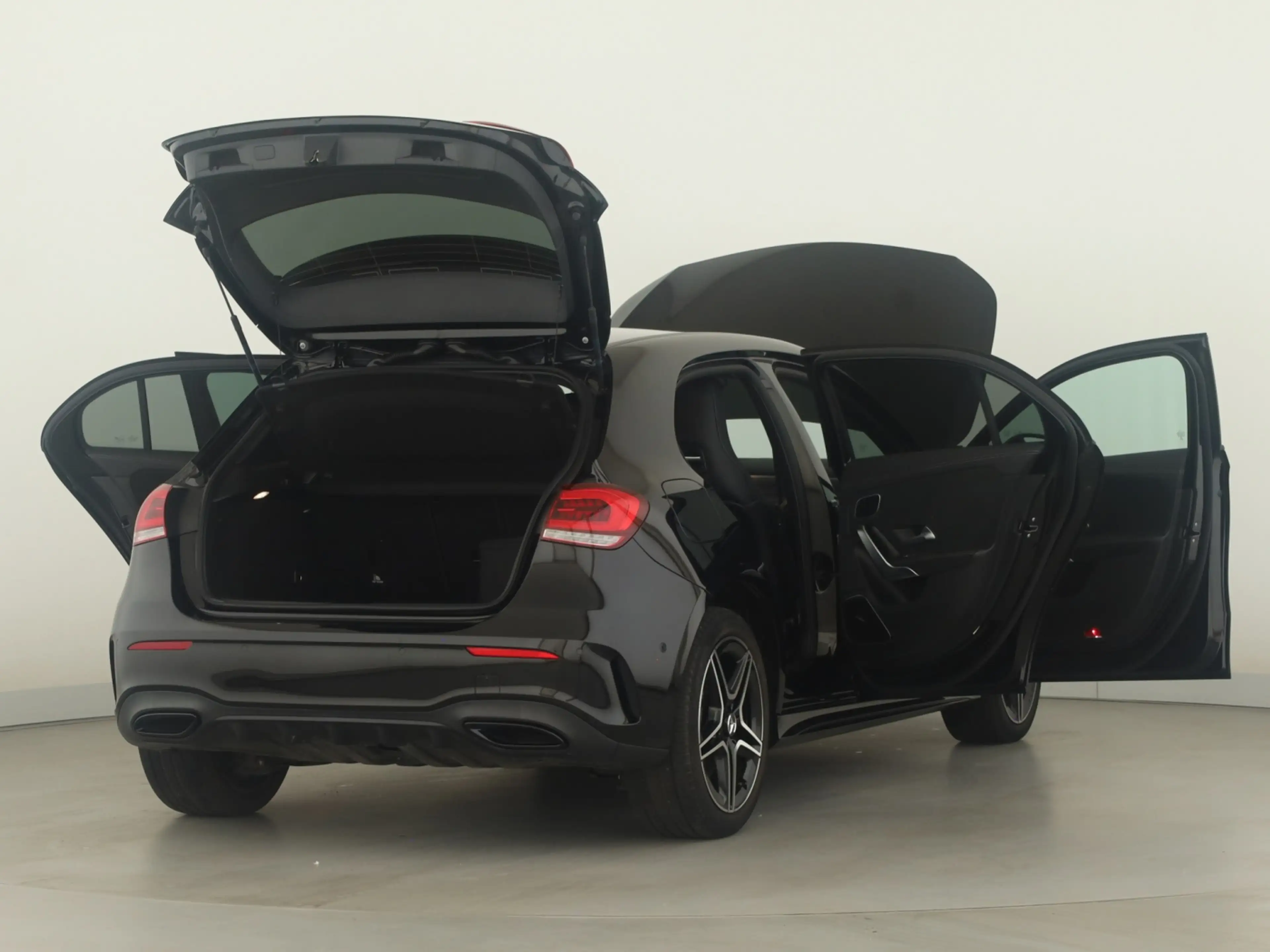 Mercedes-Benz A 250 e *AMG*Multibeam*Night*Burmester*Distronic — photo 9