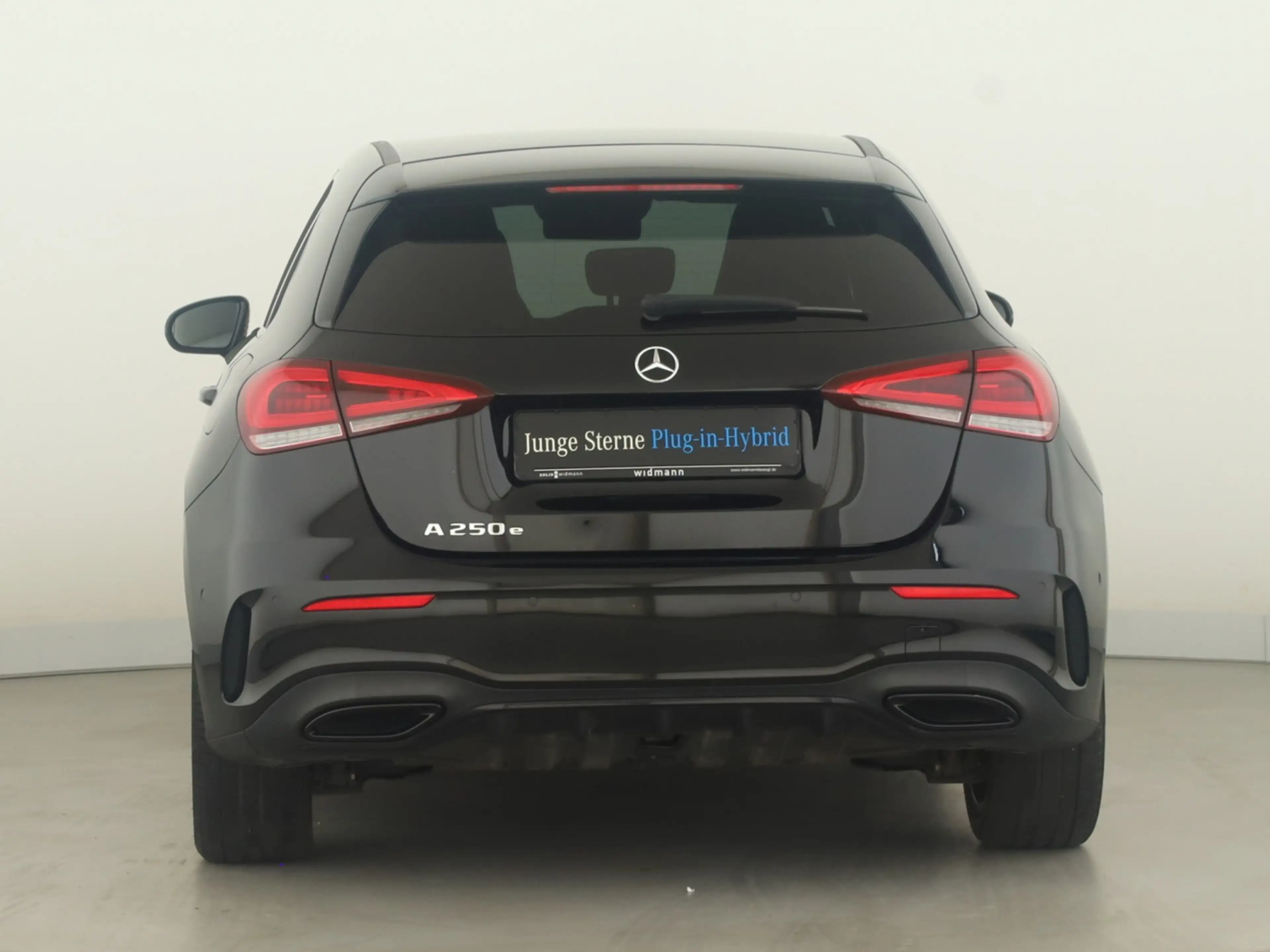Mercedes-Benz A 250 e *AMG*Multibeam*Night*Burmester*Distronic — photo 4