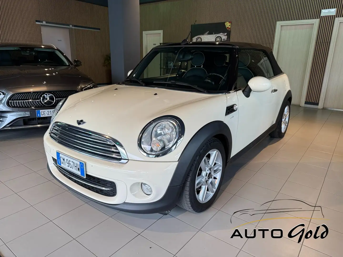 MINI Cooper D Cabrio 2.0 Auto - 1