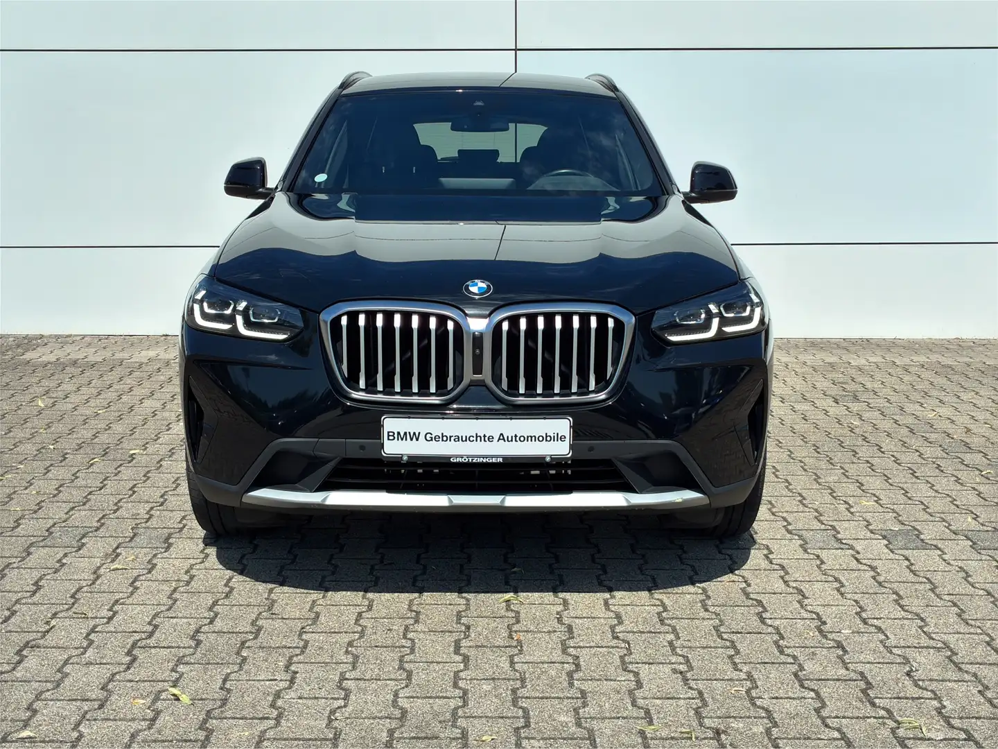 BMW X3 xDrive20d LED+SHZ+HUD+LiveCock+APP Schwarz - 2