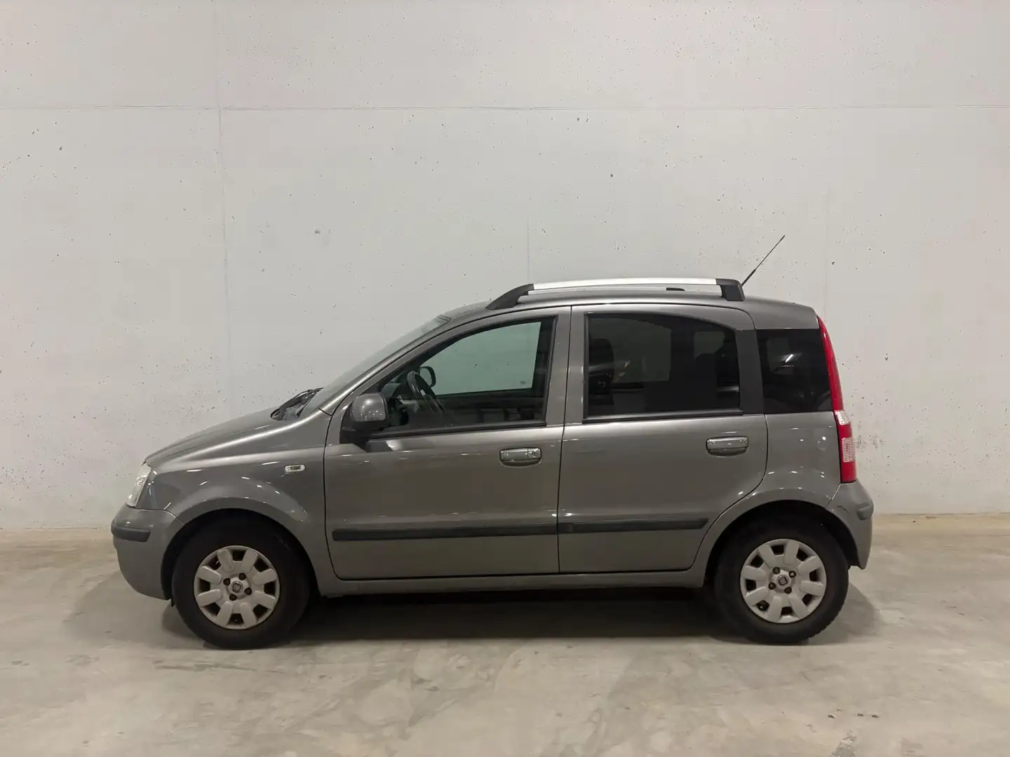 Fiat Panda 1.2 Edizione Cool Airco 5drs. APK NAP Grijs - 2