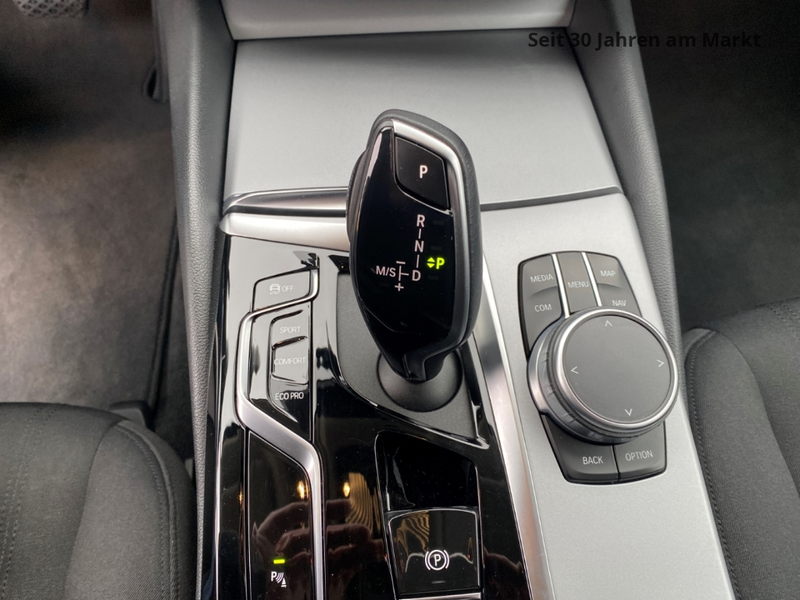 BMW 520 d Touring Park-Assistent, LED, Kamera,1.Hand, SH, — photo 13