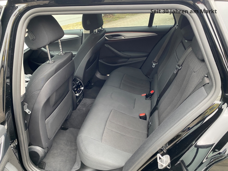 BMW 520 d Touring Park-Assistent, LED, Kamera,1.Hand, SH, — photo 9