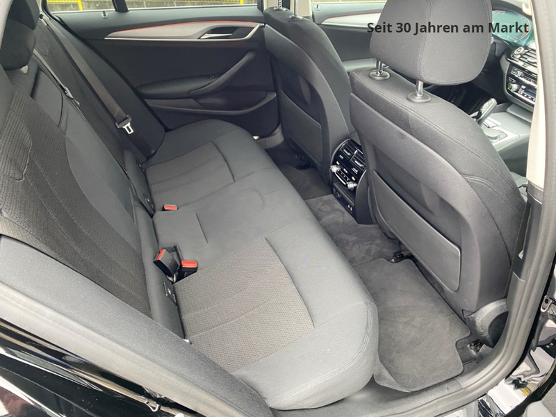 BMW 520 d Touring Park-Assistent, LED, Kamera,1.Hand, SH, — photo 10