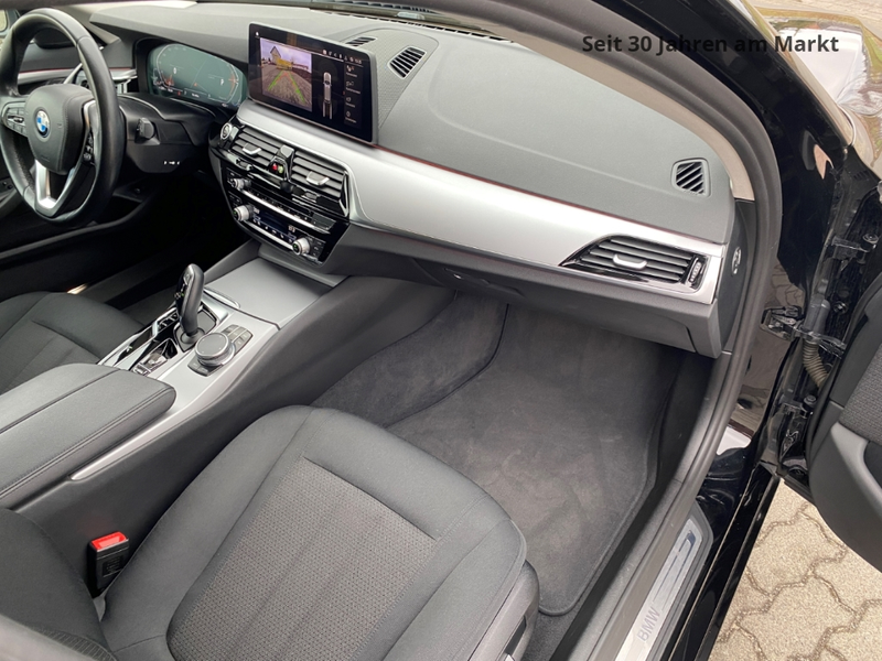 BMW 520 d Touring Park-Assistent, LED, Kamera,1.Hand, SH, — photo 11