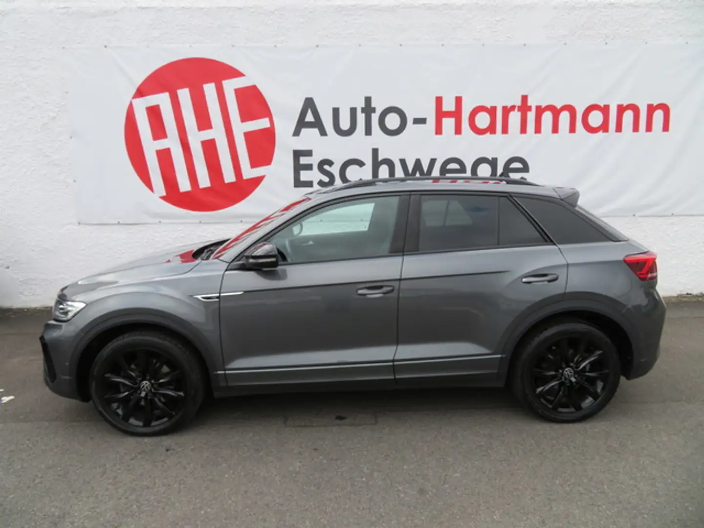 Volkswagen T-Roc 2.0TSI R-Line 4M DSG LED Nav Ahk Black 18" Grau - 2