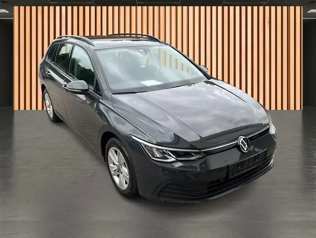 Volkswagen Golf view 4