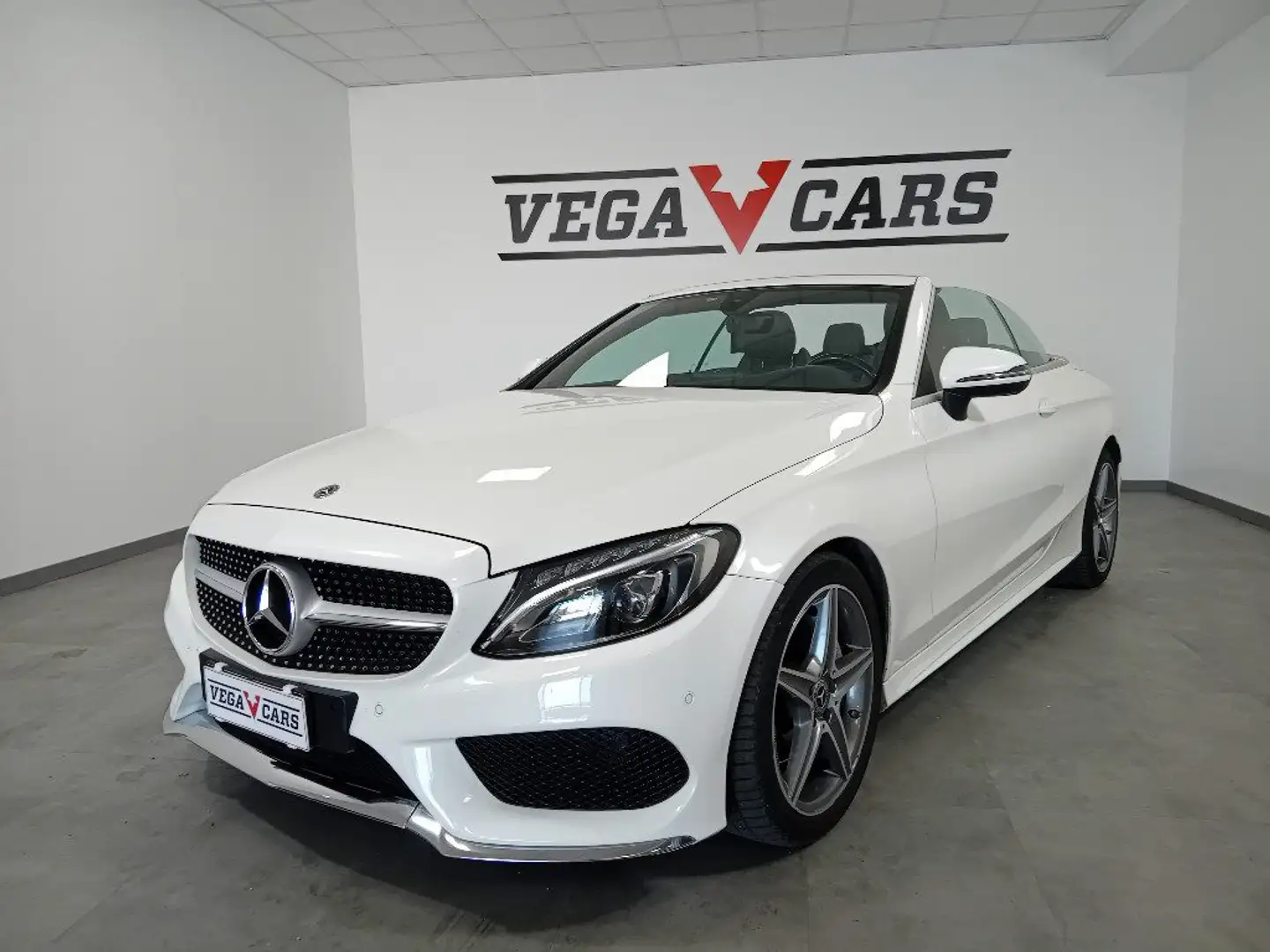 Mercedes-Benz C 220 d Auto Cabrio Premium AMG OFFERTA PROMO Bianco - 1