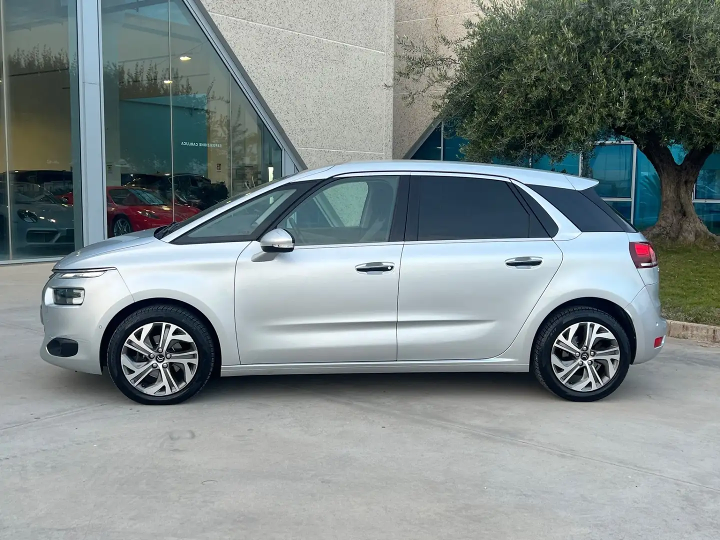 Citroen C4 Picasso 1.6 bluehdi Intensive s&s 120cv Gris - 2