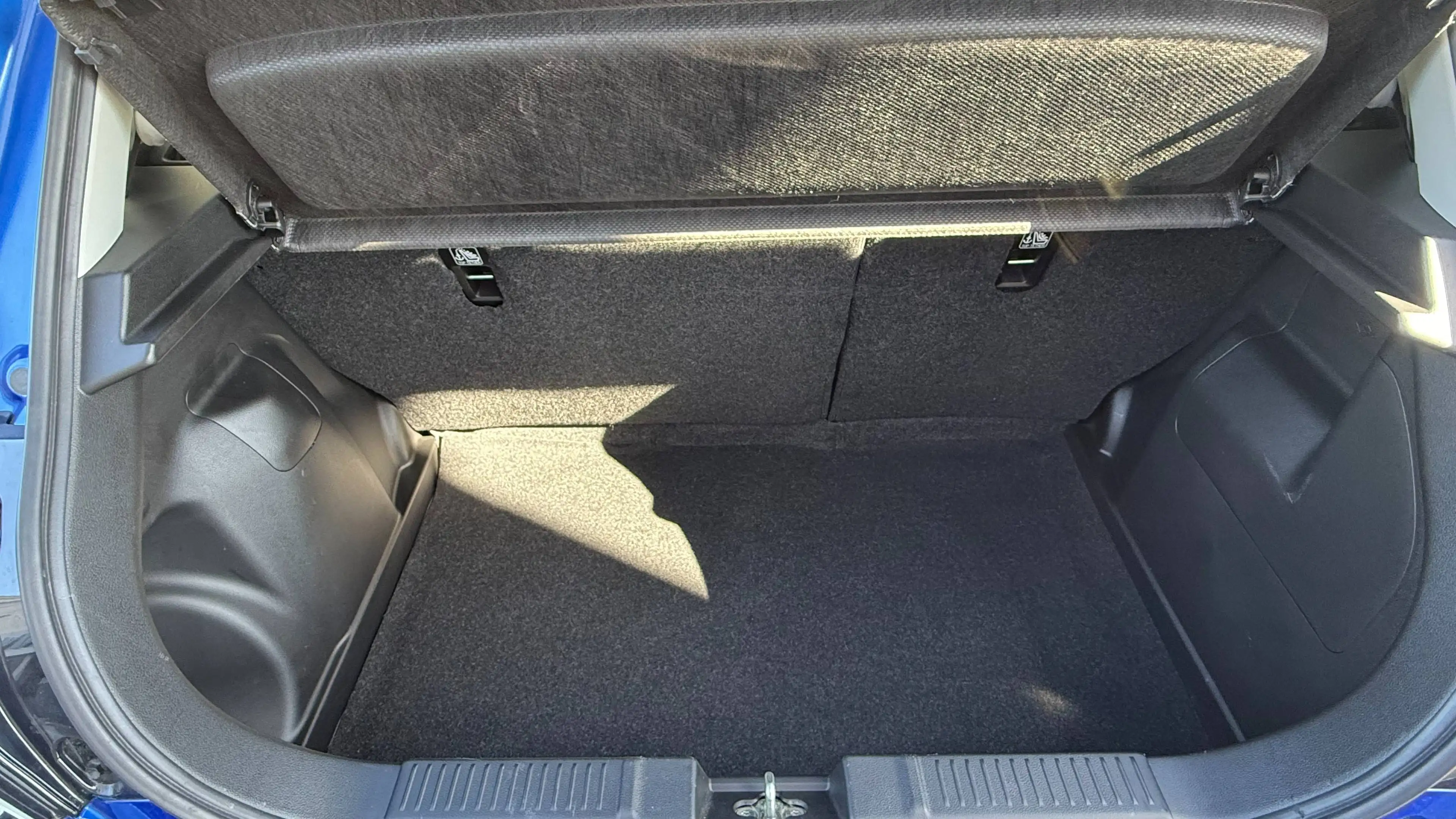 Suzuki Swift Swift 1.2 Dualjet Hybrid CVT Comfort — photo 11