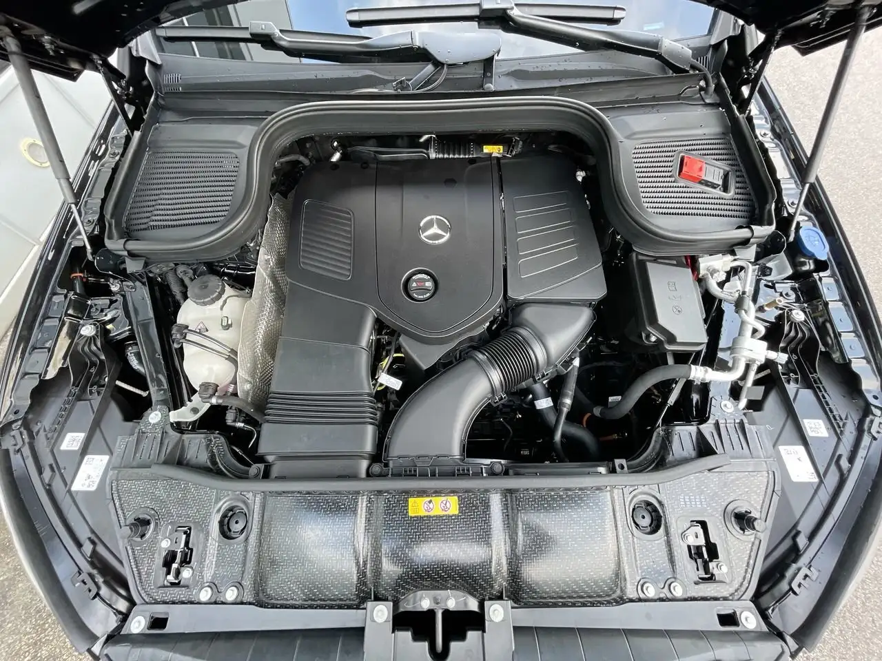 Mercedes-Benz GLE снимка Mercedes-Benz GLE