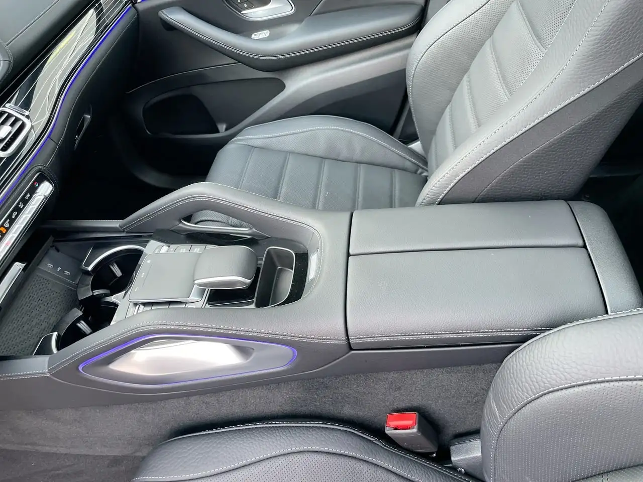 Mercedes-Benz GLE снимка Mercedes-Benz GLE