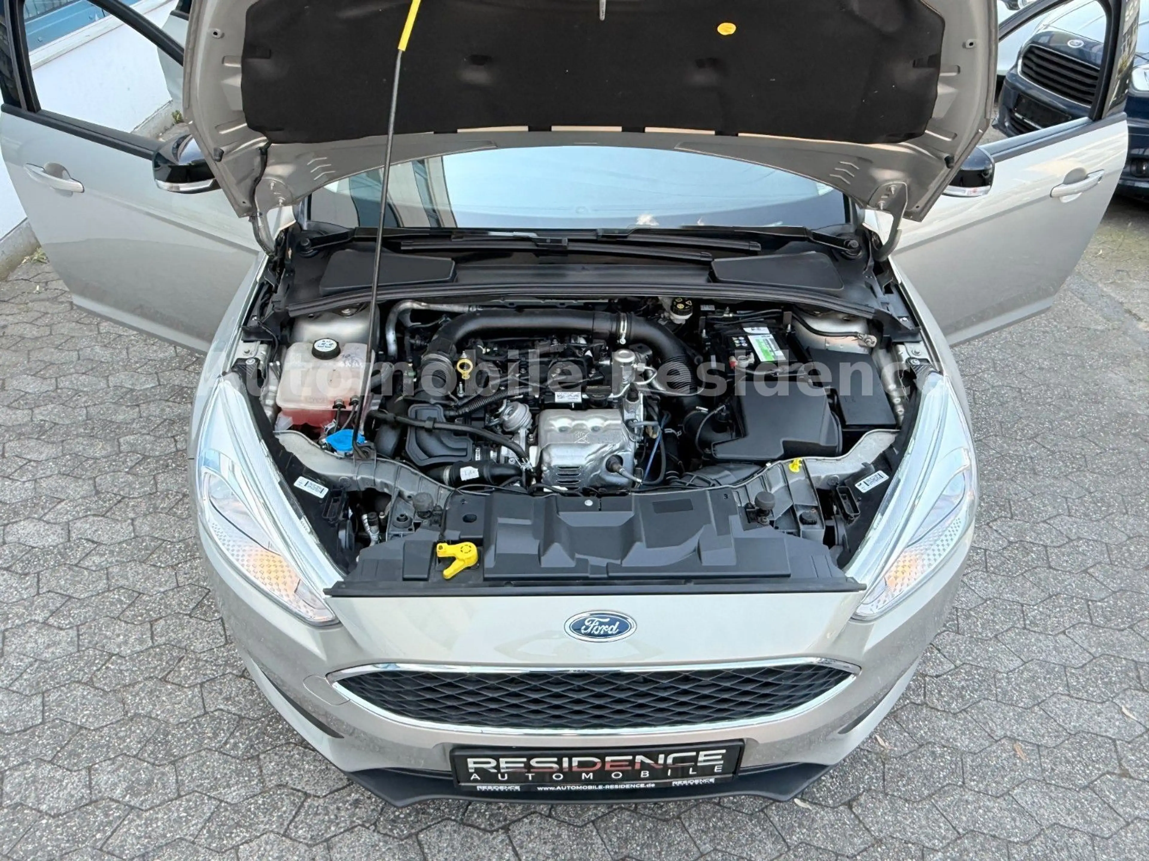 Ford Focus Lim.Business 1.0*NAVI*MFL*SHZ*TEMP*ALU*TOP — photo 13