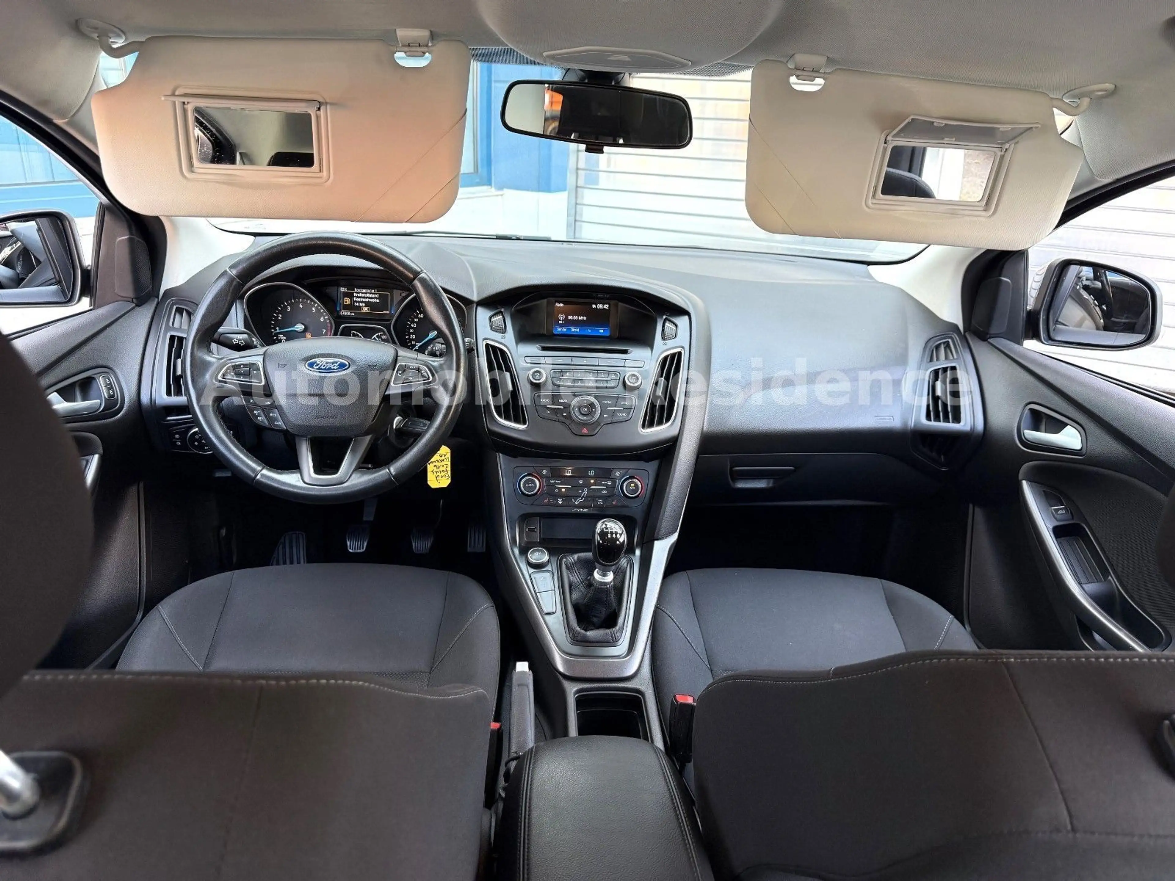 Ford Focus Lim.Business 1.0*NAVI*MFL*SHZ*TEMP*ALU*TOP — photo 6