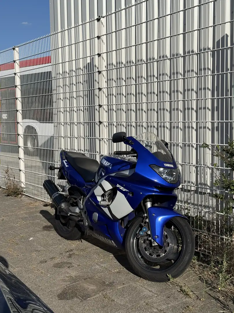 Yamaha YZF 600 Blauw - 1