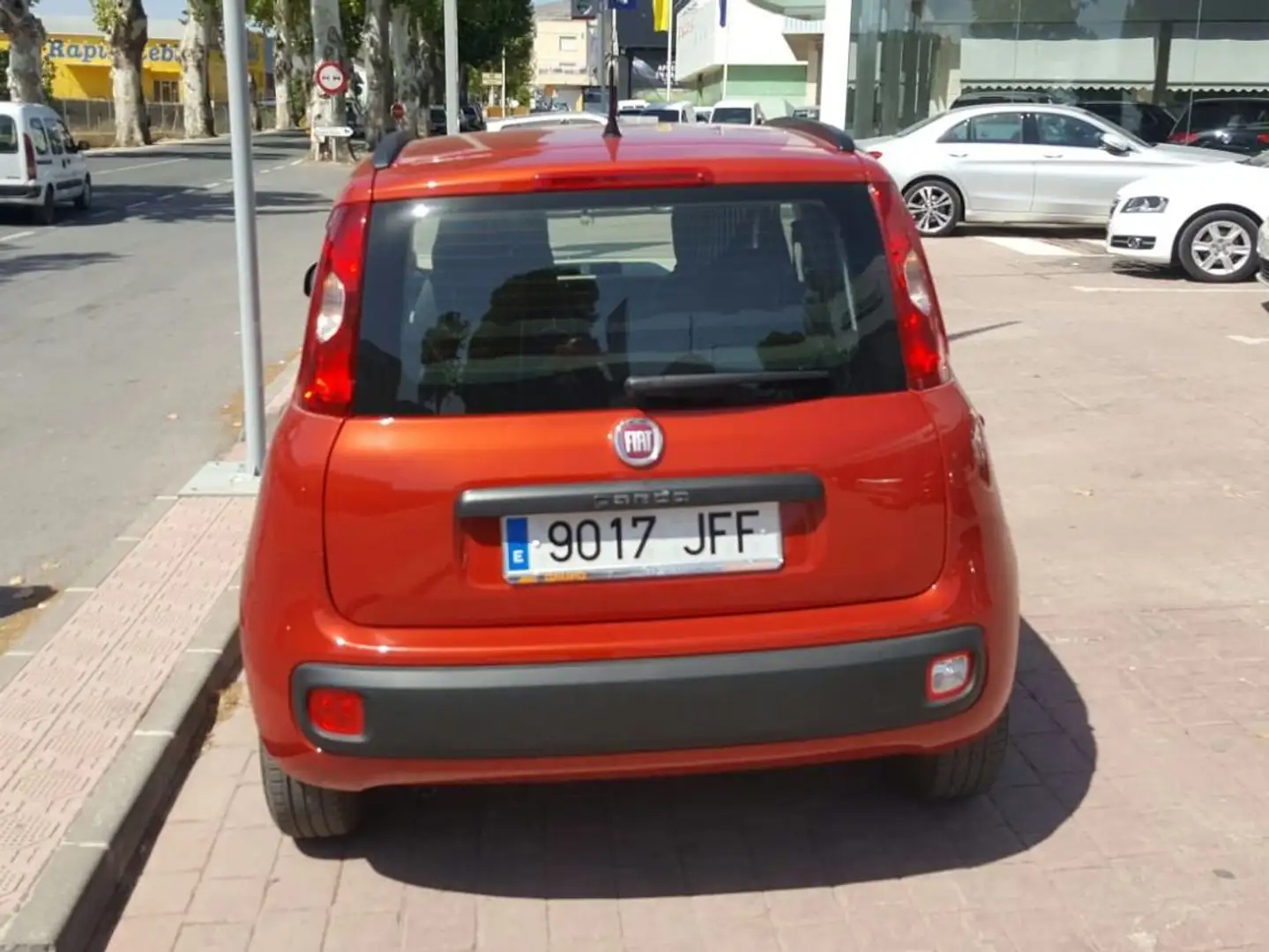 Fiat Panda Panda 1.2 Lounge Lounge Rojo - 1