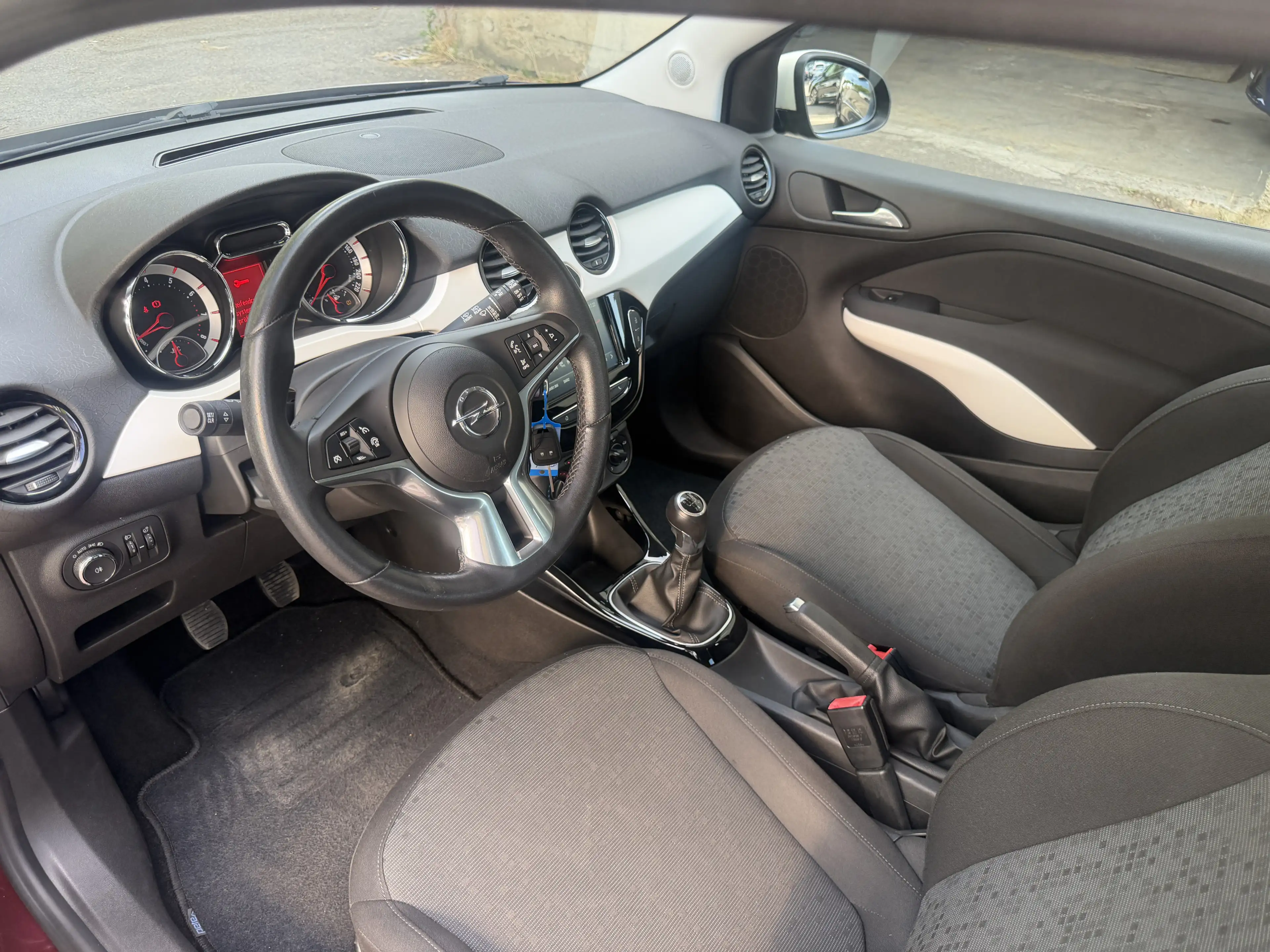 Opel Adam Jam aus 1-Hand | Klimaanlage & Tempomat — photo 11