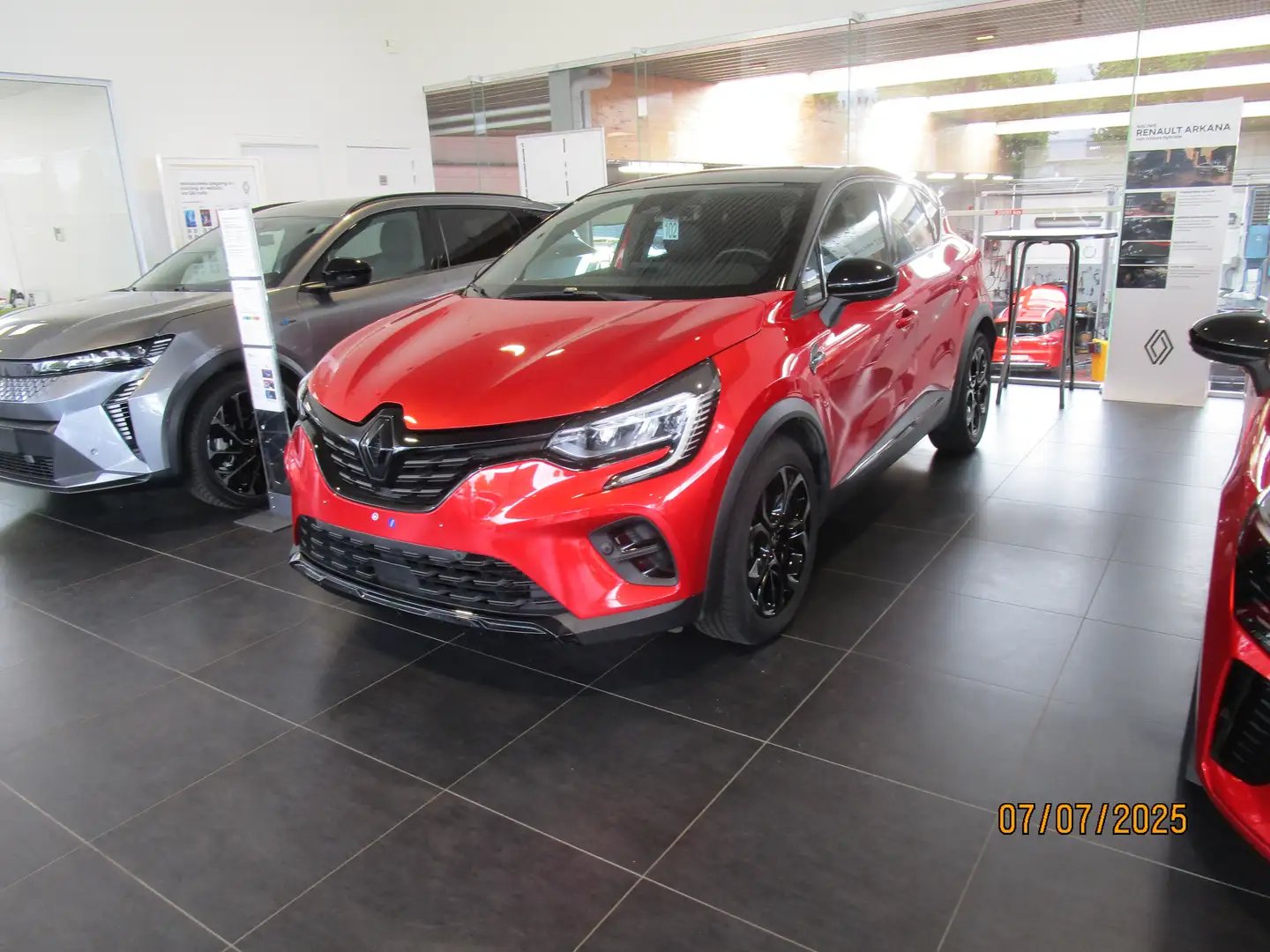 Renault Captur Rive Gauche Plug In Hybrid 145pk Rouge - 2