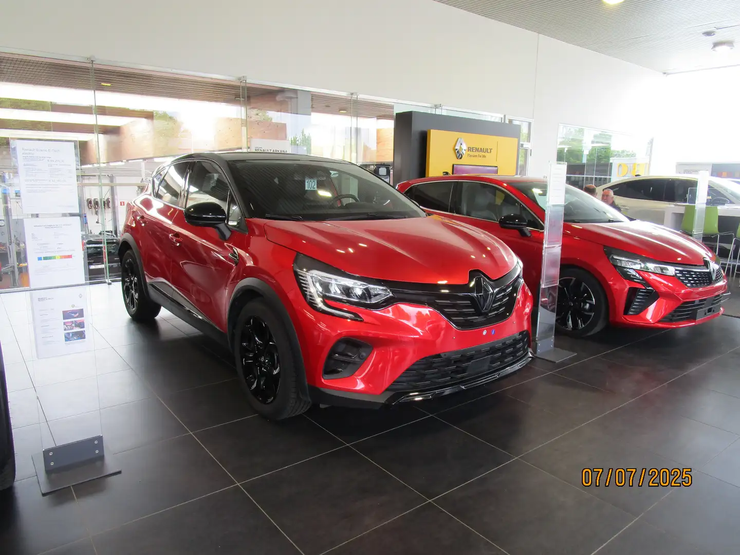 Renault Captur Rive Gauche Plug In Hybrid 145pk Rouge - 1