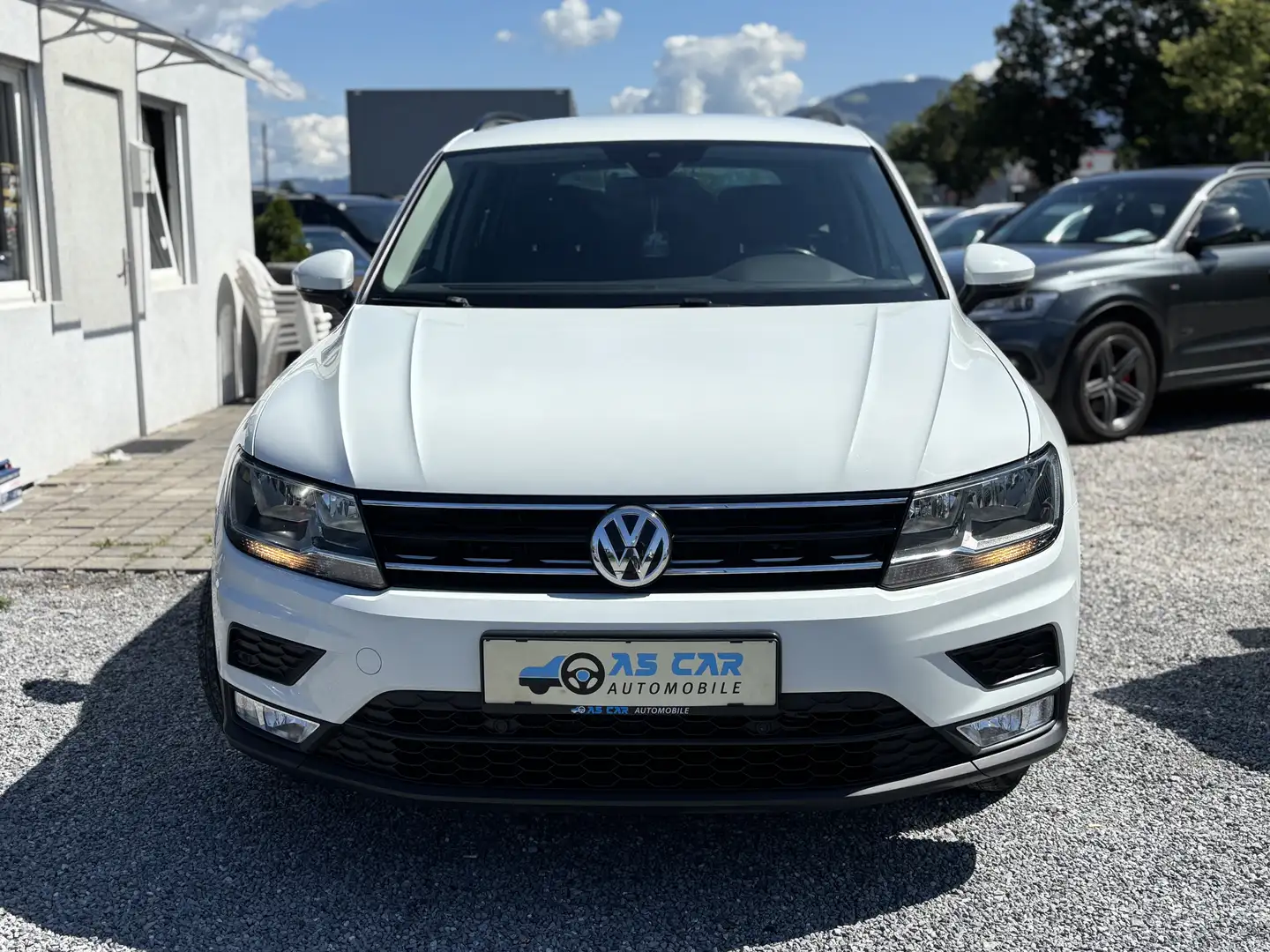 Volkswagen Tiguan 2,0 TDI SCR 4Motion Comfortline DSG Weiß - 2