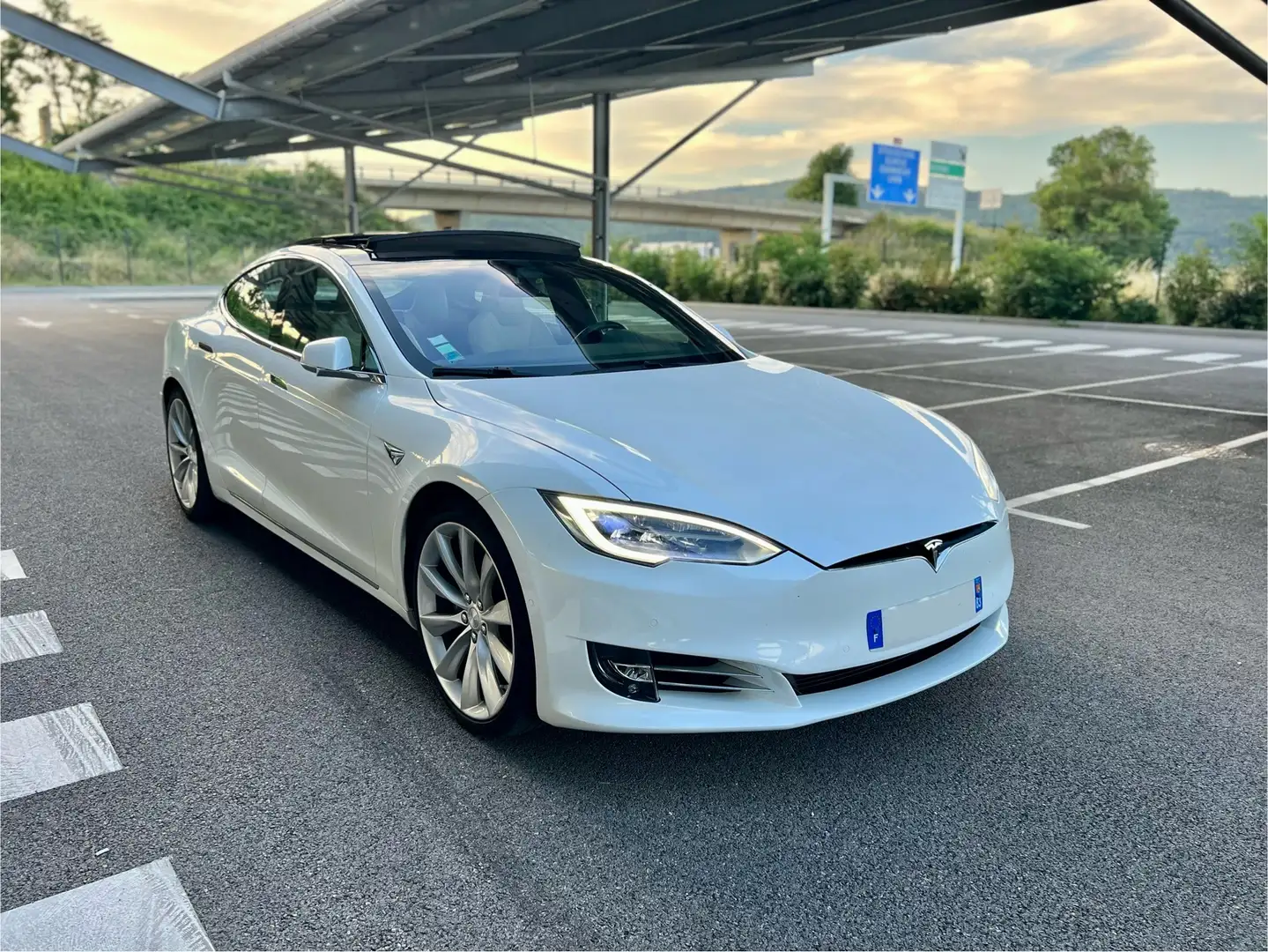 Tesla Model S 90D AWD RARE SUPERCHARGERS GRATUIT A VIE - 1