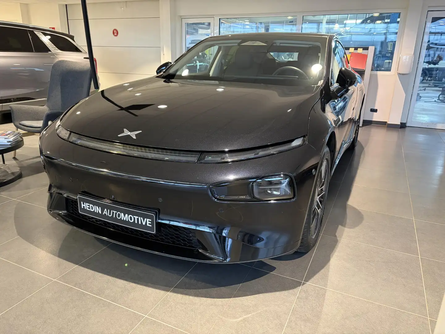 Xpeng P7 BEV 86KWH Long Range RWD Schwarz - 1