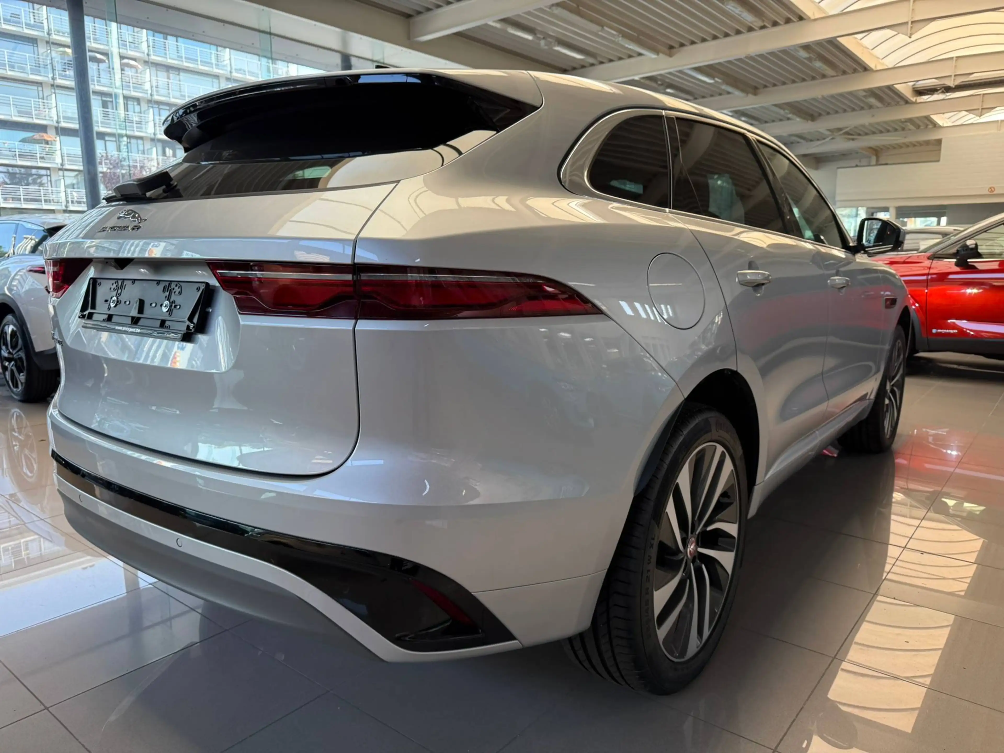 Jaguar F-Pace 2.0i AWD P250 R-Dynamic SE NIEUW MODEL - FULL! — photo 7