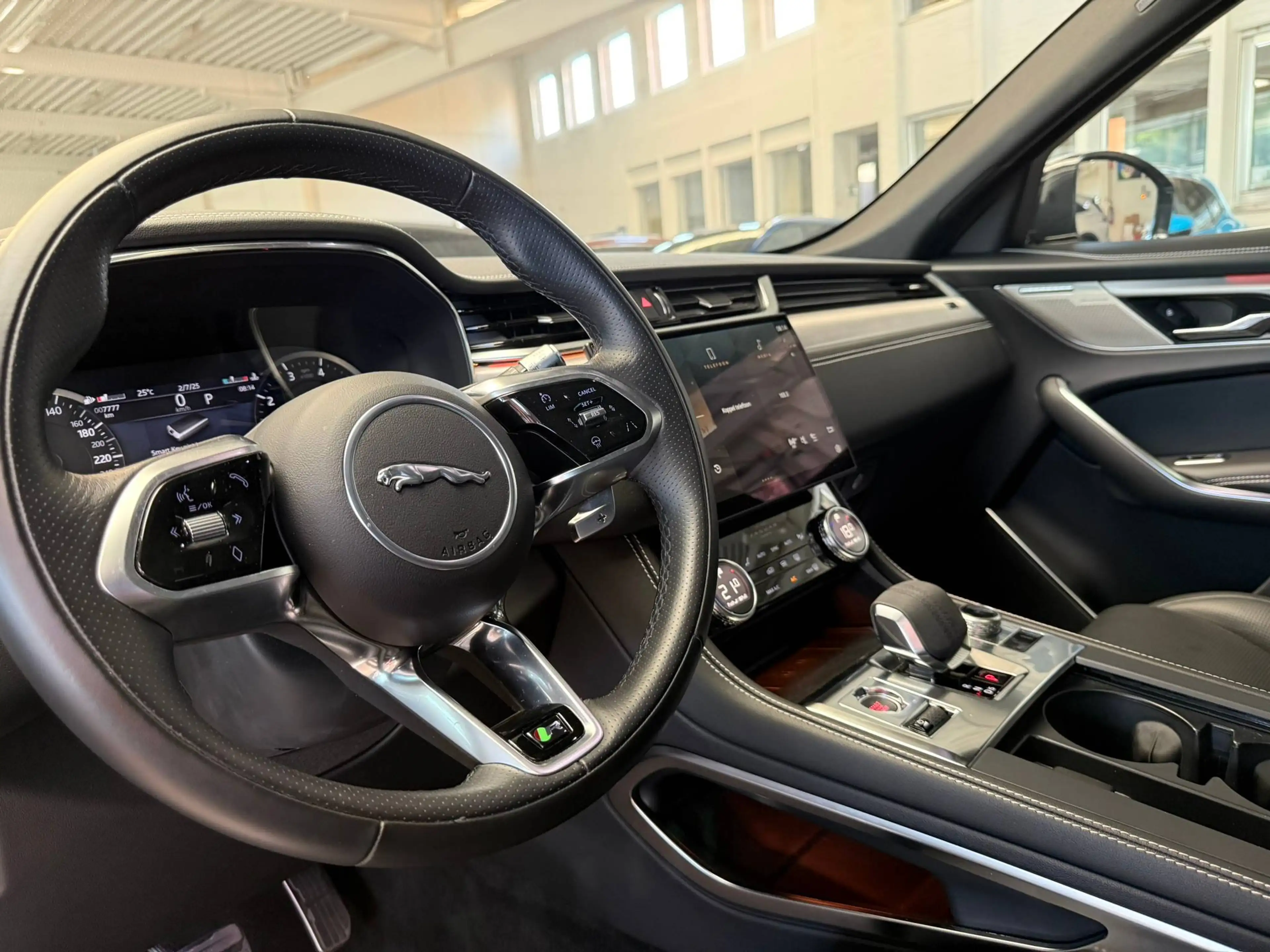 Jaguar F-Pace 2.0i AWD P250 R-Dynamic SE NIEUW MODEL - FULL! — photo 5