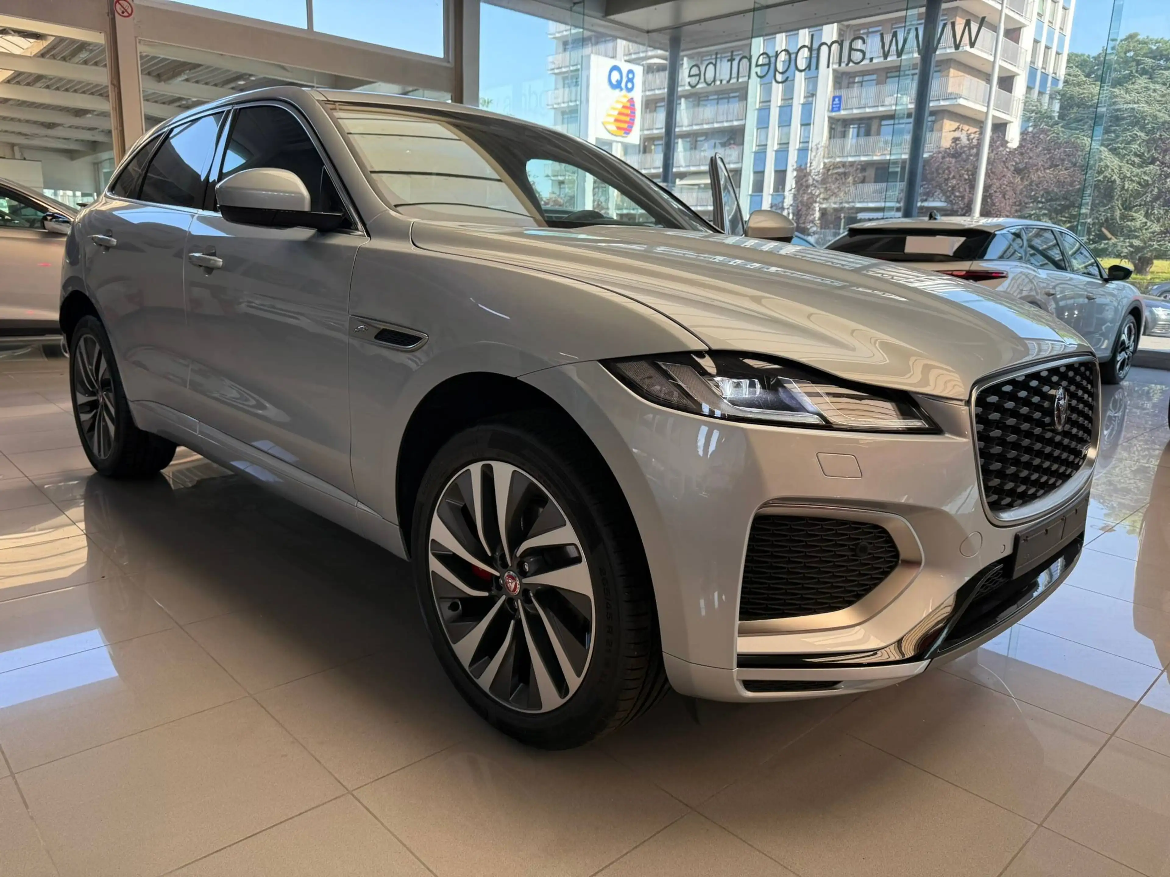 Jaguar F-Pace 2.0i AWD P250 R-Dynamic SE NIEUW MODEL - FULL! — photo 14