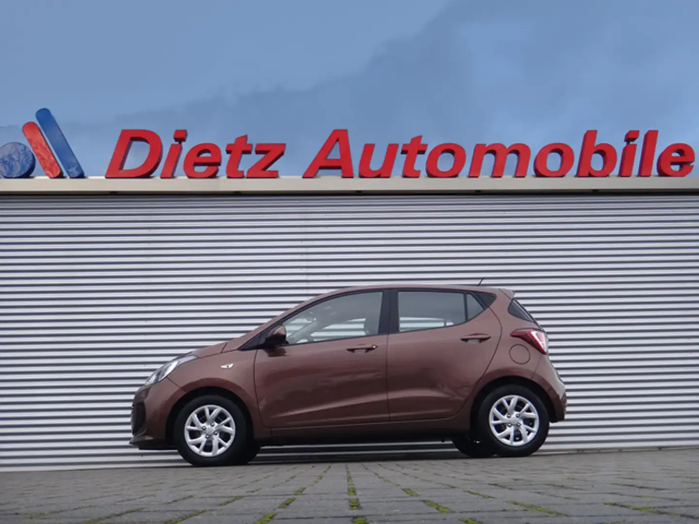 Hyundai i10 1.0 Gerne Finanzierung +++ Brown - 1