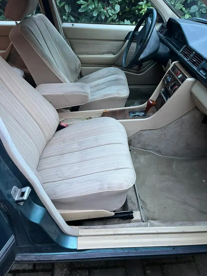 Mercedes-Benz 190 E, foto 6