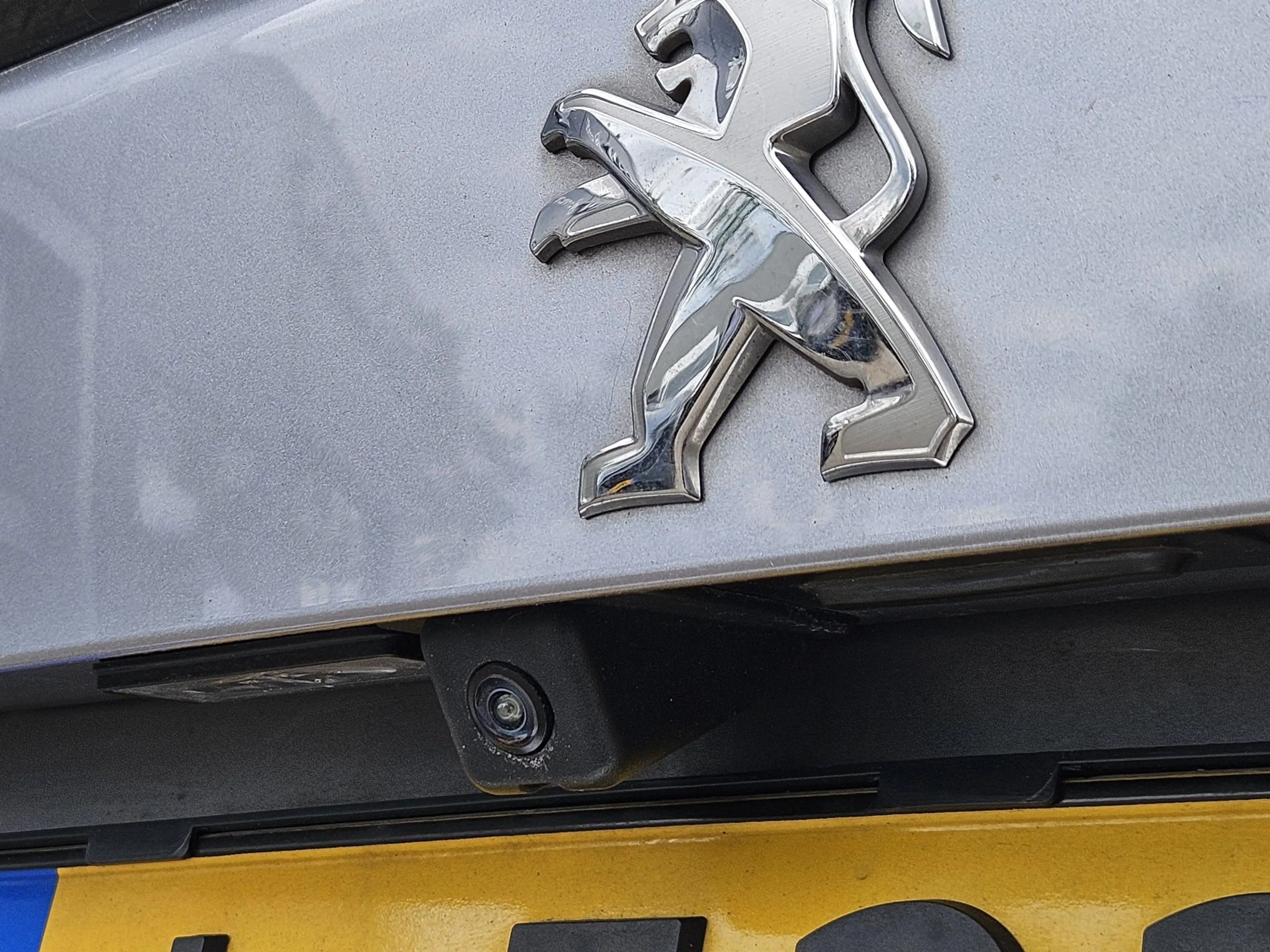Peugeot 2008 1.2 PureTech GT-Line | Camera | Cruise Control | A — photo 14