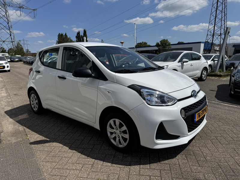 Hyundai i10 1.0i i-Drive — photo 4