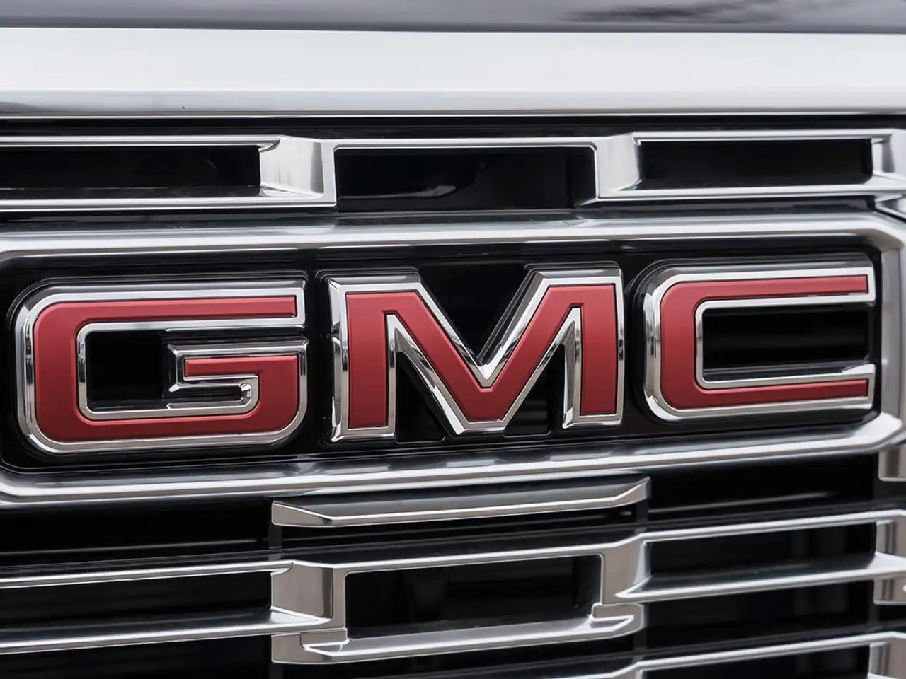 GMC Yukon снимка GMC Yukon